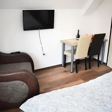 Premijer Apartman Divcibare