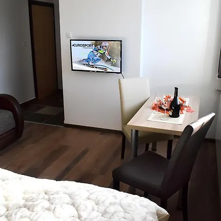 Premijer * Divcibare